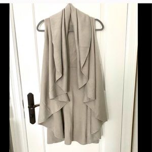 Mendocino Green multi wear sweater